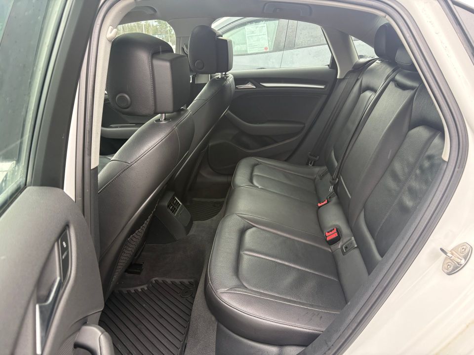 Audi A3 2016 - Image 9