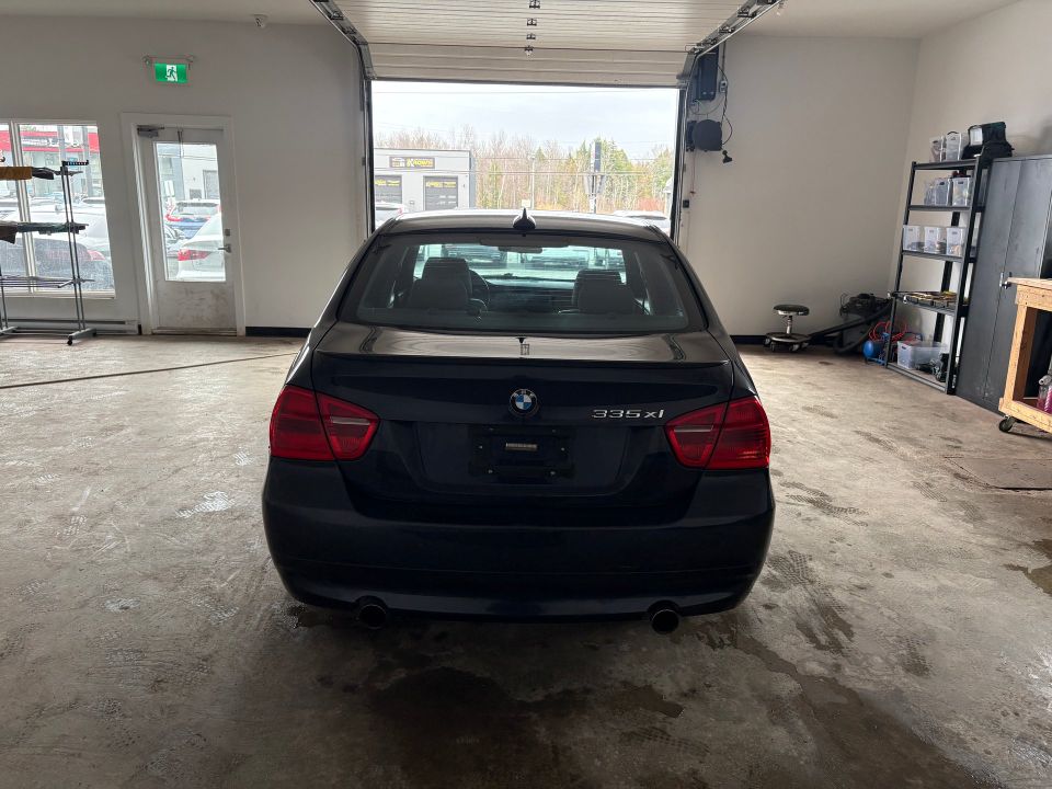 BMW 335xi 2008 - Image 5