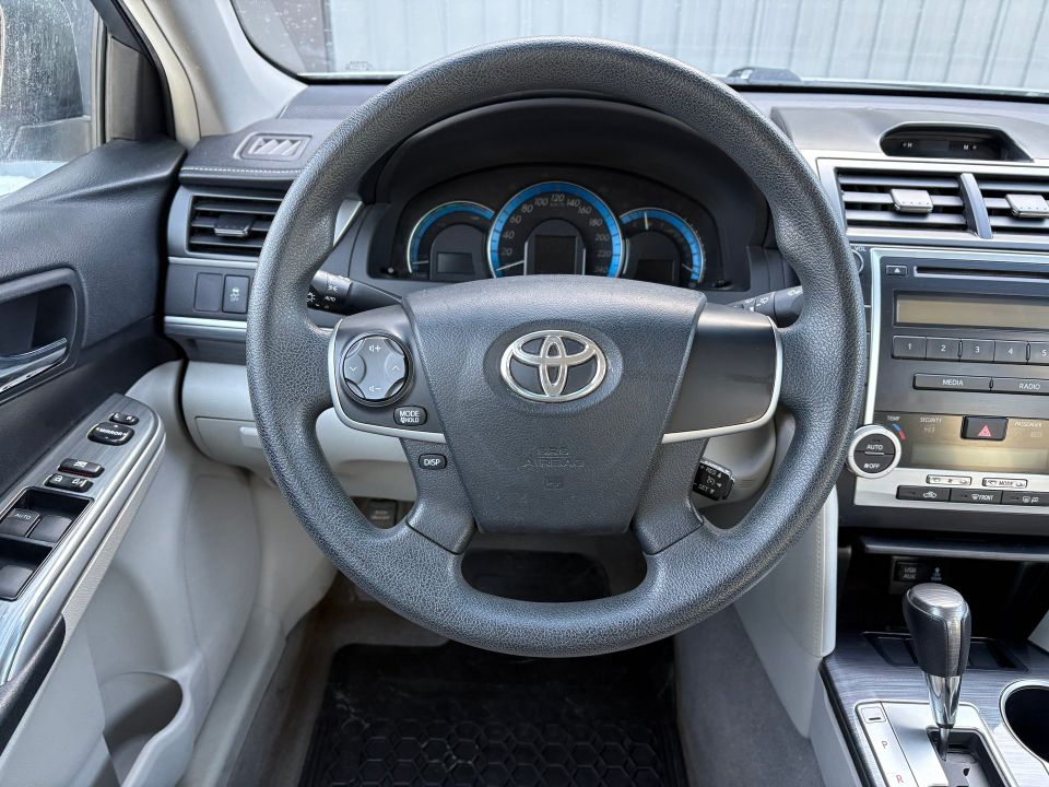 Toyota Camry Hybrid 2012 - Image 7