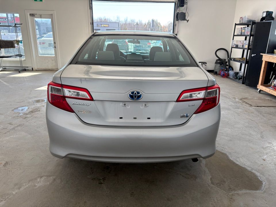 Toyota Camry Hybrid 2012 - Image 5