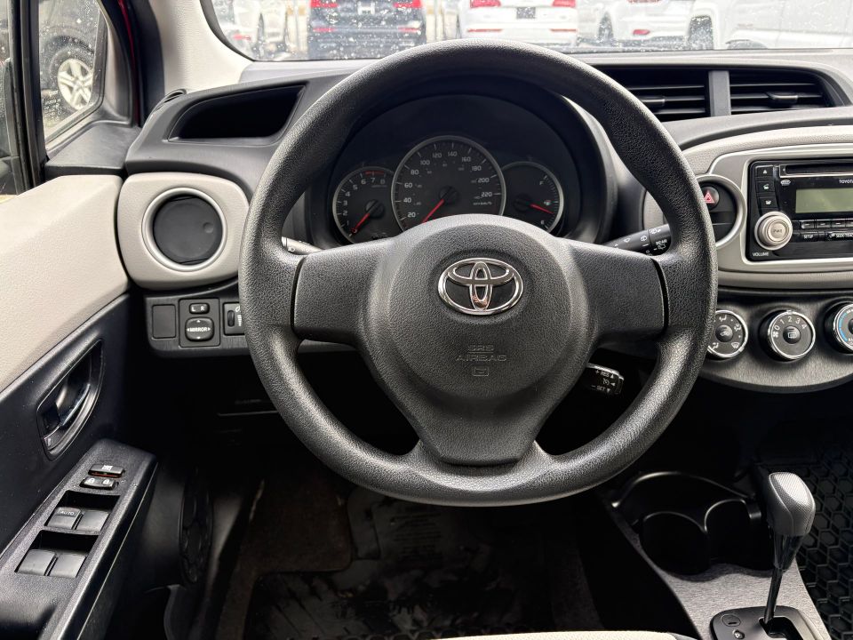 Toyota Yaris 2013 - Image 7