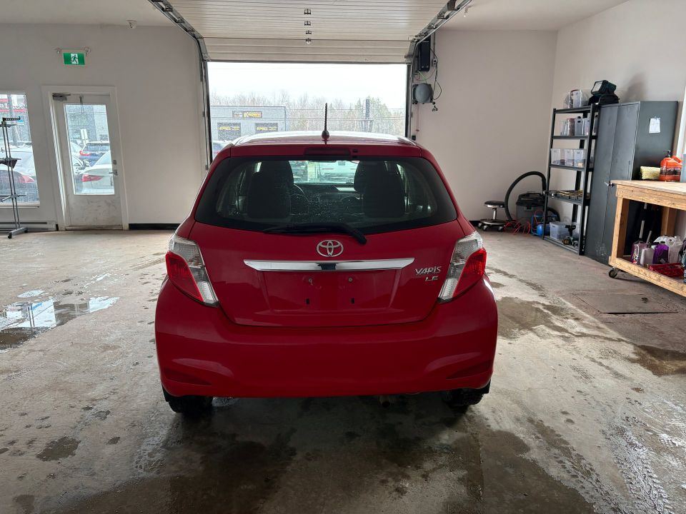 Toyota Yaris 2013 - Image 5