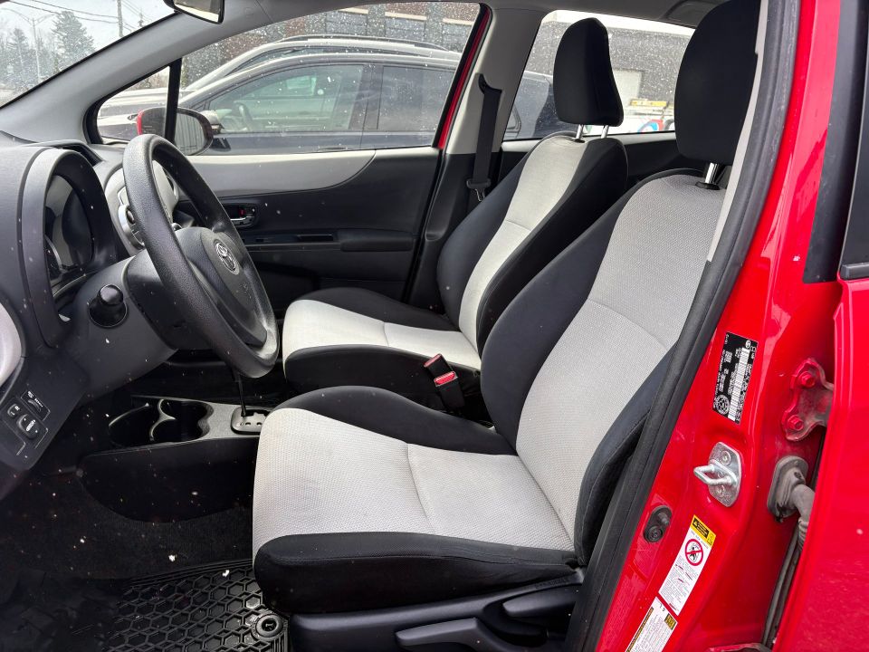 Toyota Yaris 2013 - Image 6