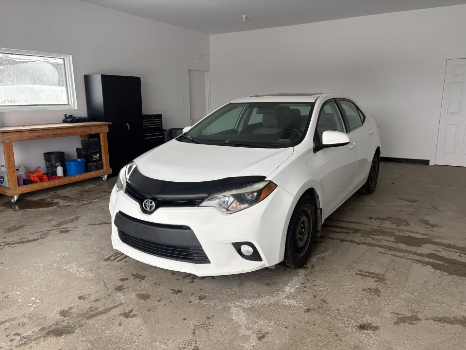 Toyota Corolla 2014 - Image 2