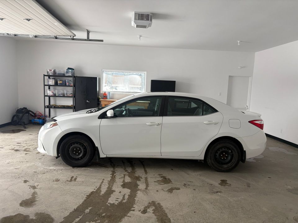 Toyota Corolla 2014 - Image 3