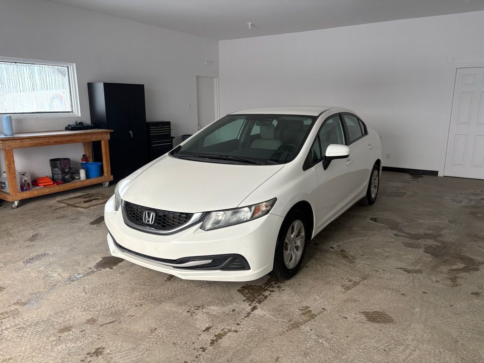 Honda Civic 2014 - Image 2