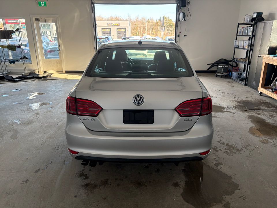 Volkswagen Jetta 2014 - Image 5