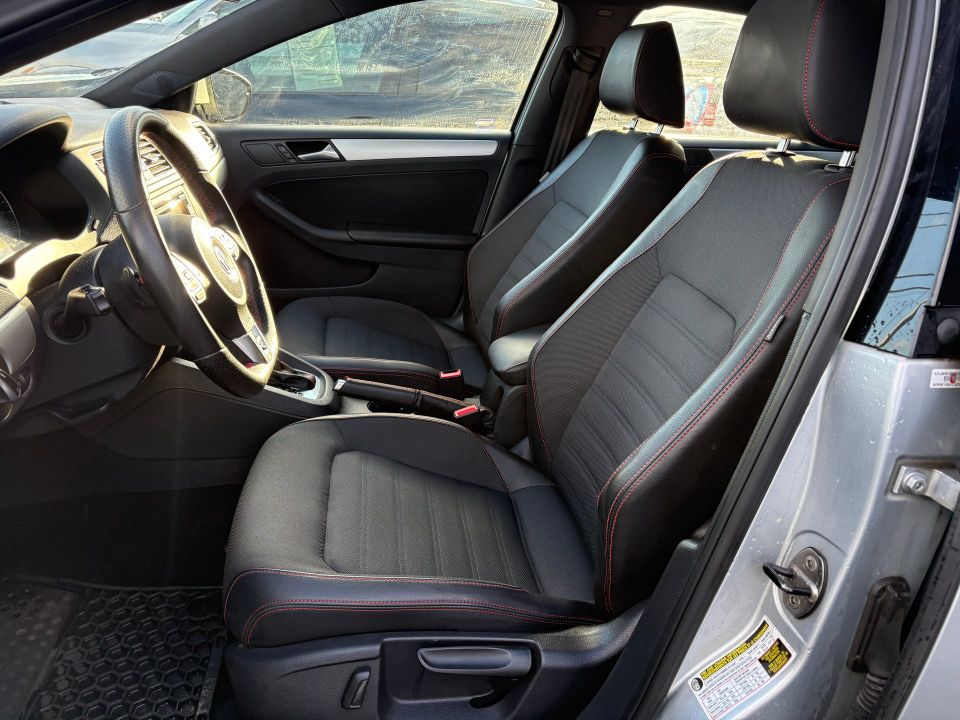 Volkswagen Jetta 2014 - Image 6