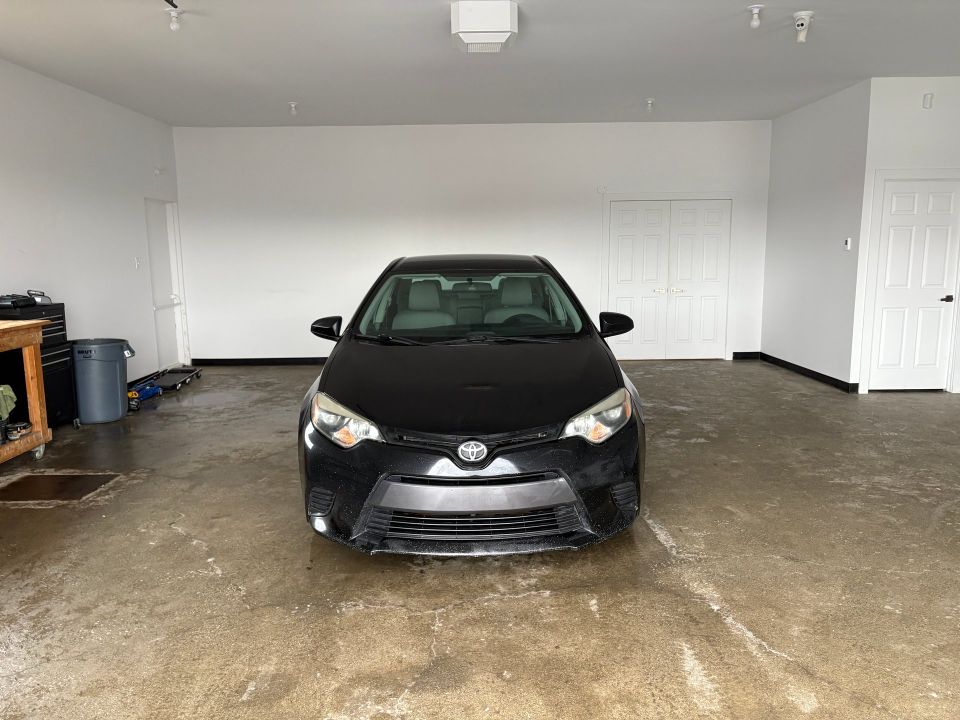 Toyota Corolla 2015 - Image 1