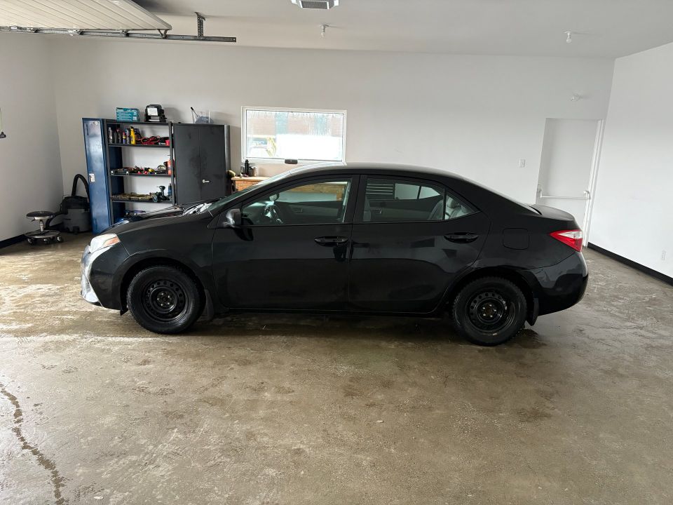 Toyota Corolla 2015 - Image 3