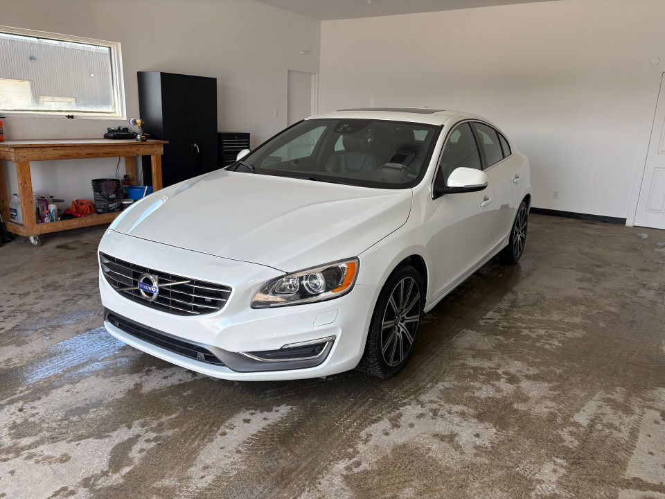Volvo S60 2015 - Image 2