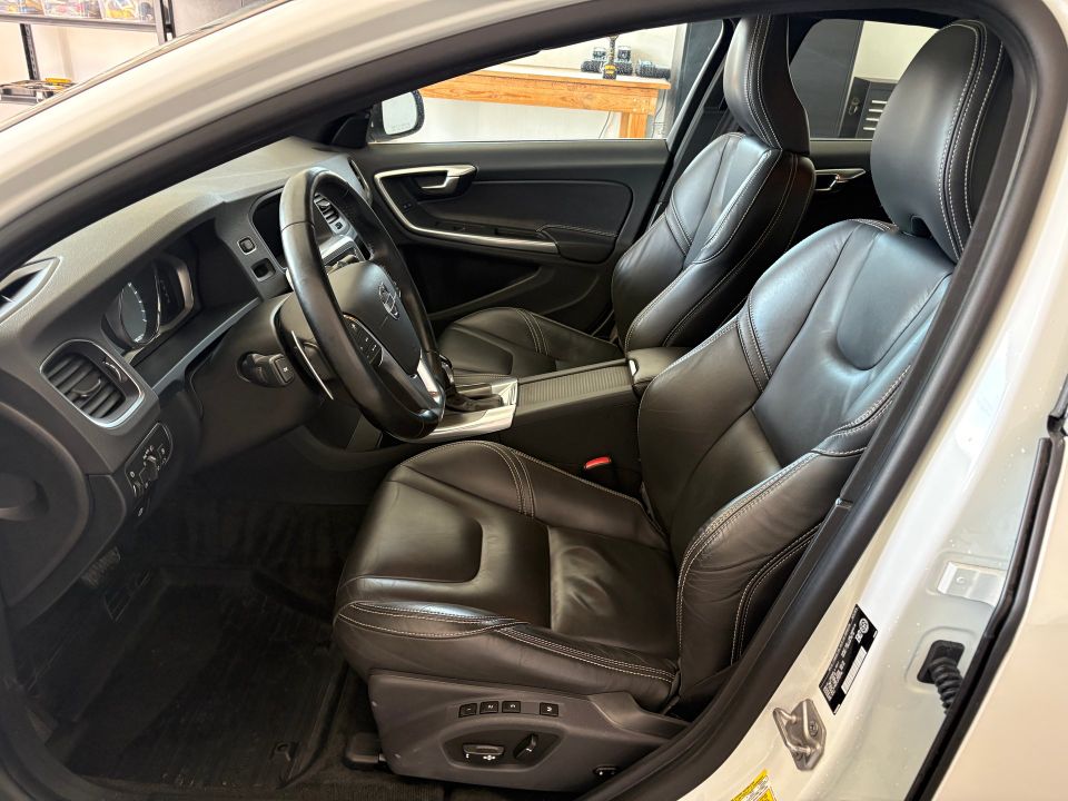 Volvo S60 2015 - Image 6