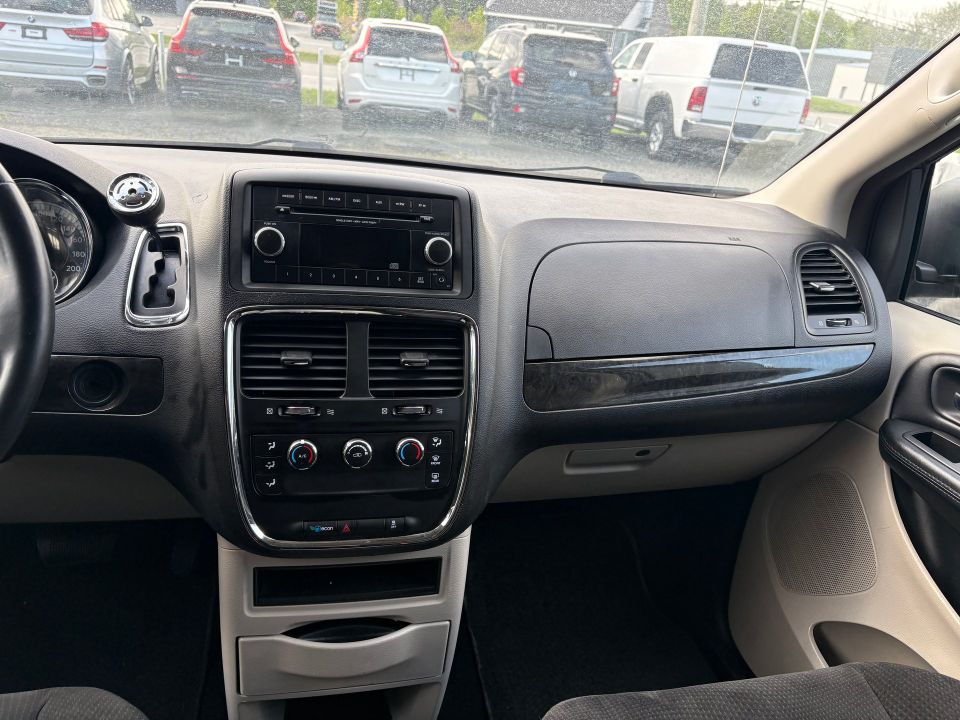 Dodge Grand Caravan 2015 - Image 8