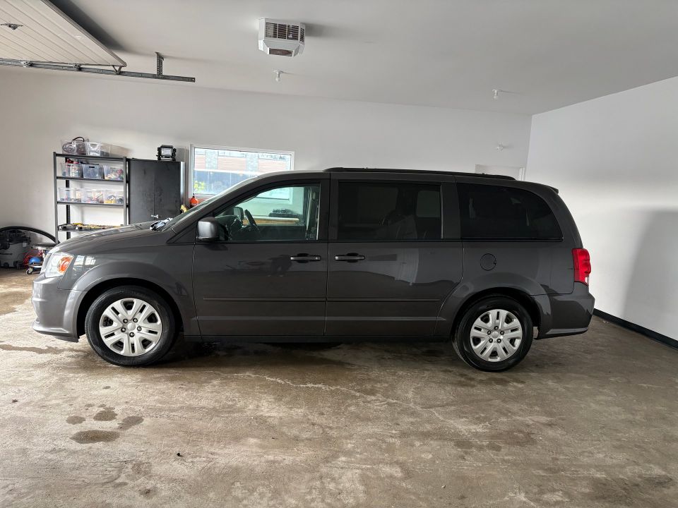 Dodge Grand Caravan 2015 - Image 3