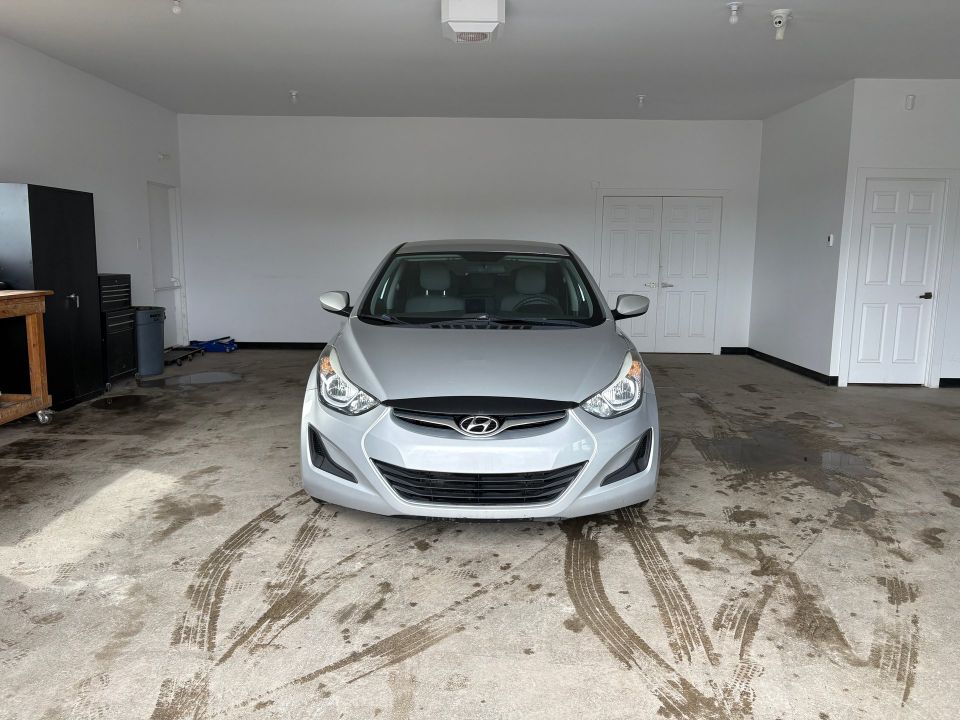 Hyundai Elantra 2015 - Image 1