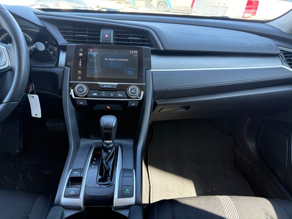 Honda Civic 2016 - Image 8