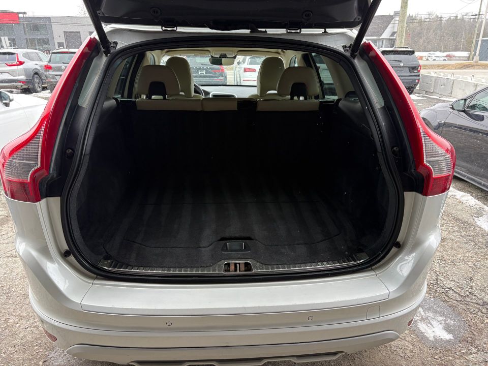 Volvo XC60 2016 - Image 10