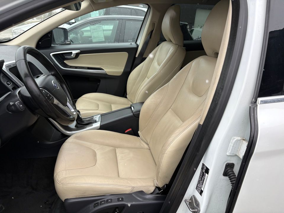 Volvo XC60 2016 - Image 6