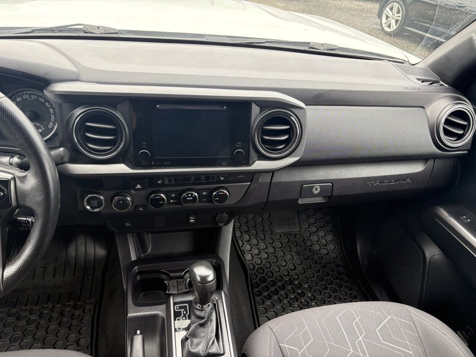 Toyota Tacoma 2017 - Image 10