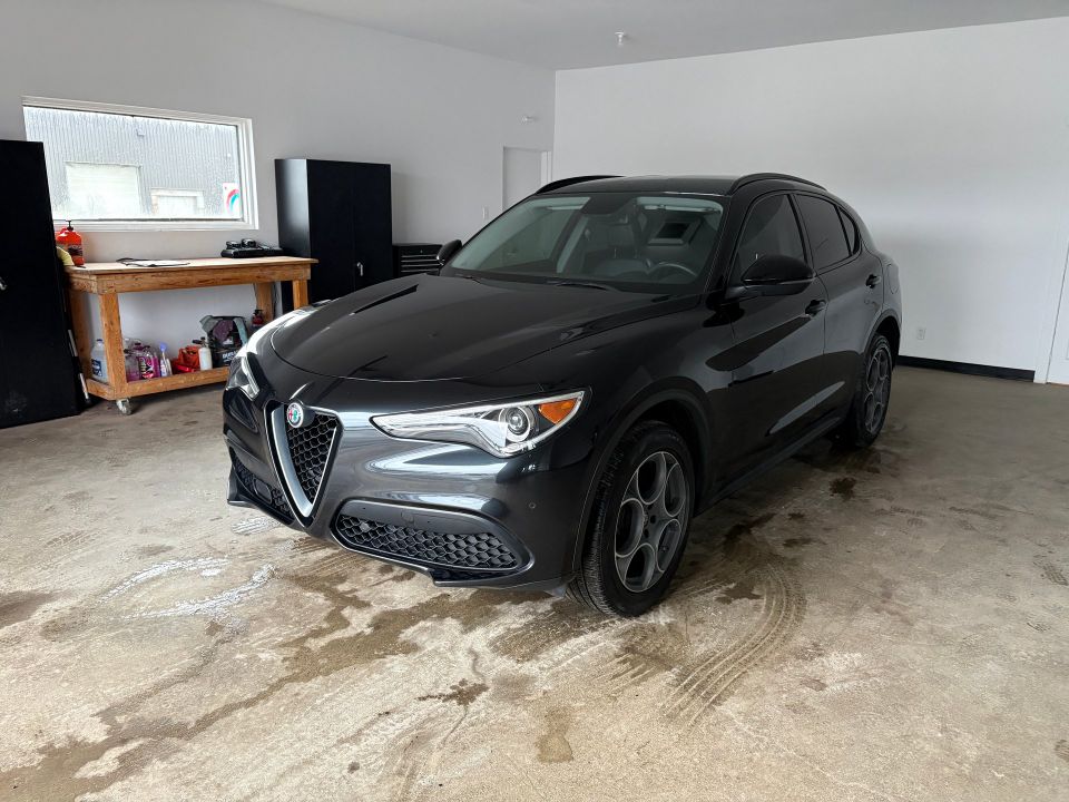 Alfa Romeo Stelvio 2018 - Image 2