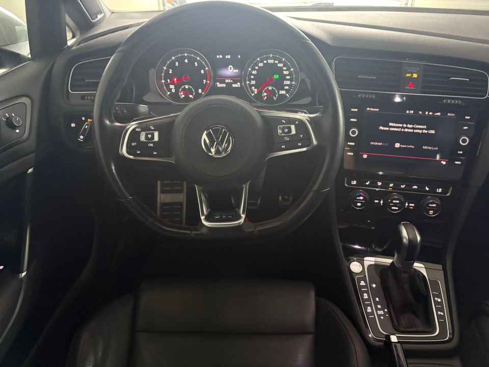 Volkswagen Golf GTI 2018 - Image 8