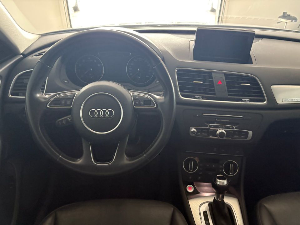Audi Q3 2018 - Image 7