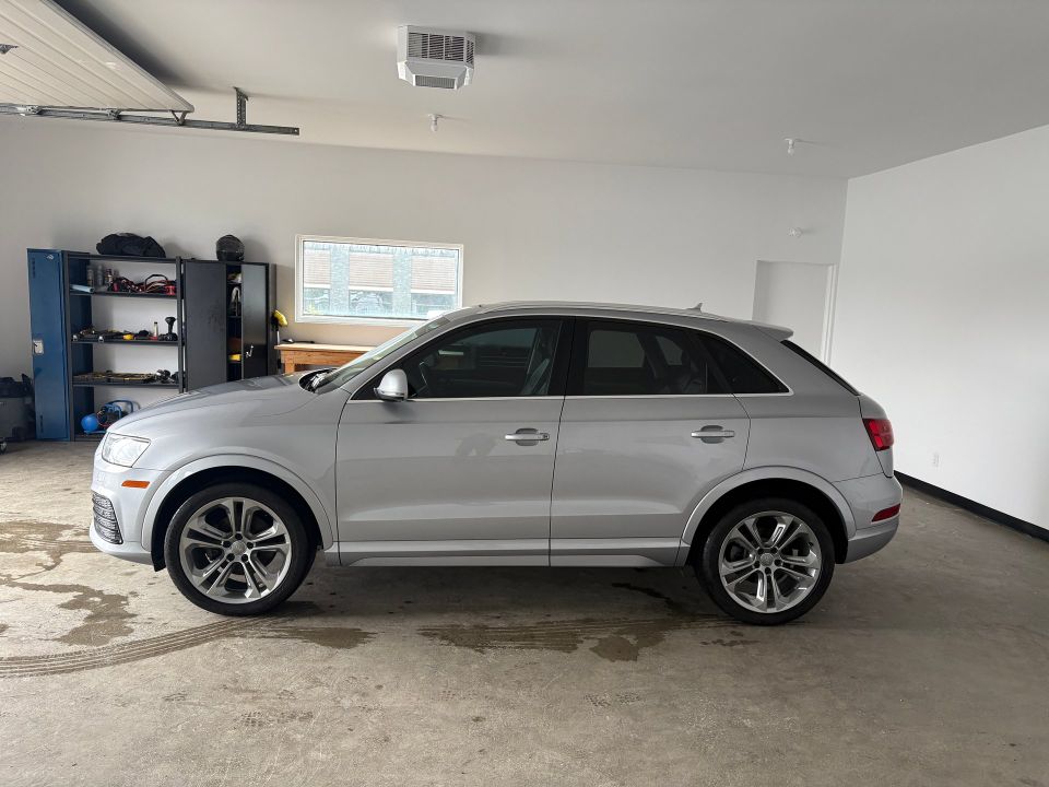 Audi Q3 2018 - Image 3