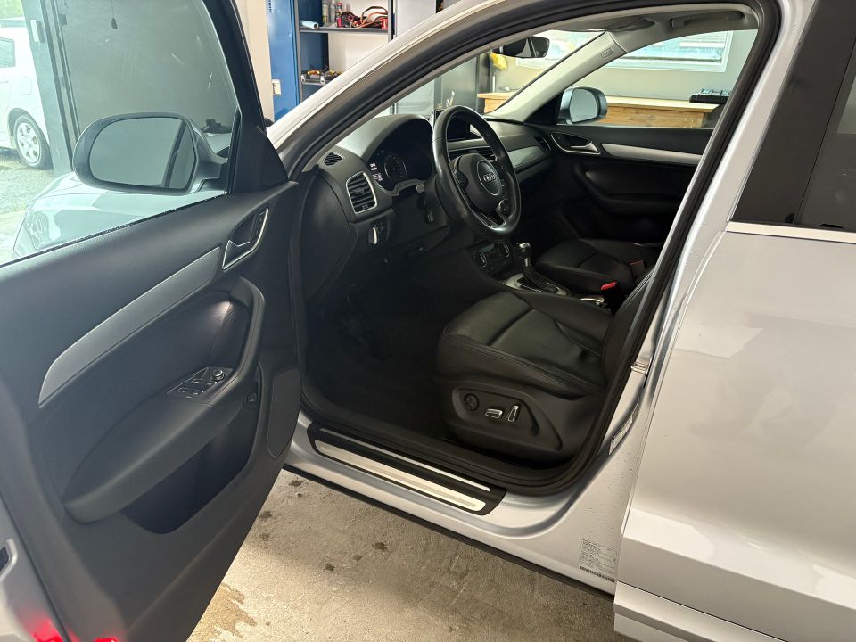 Audi Q3 2018 - Image 6