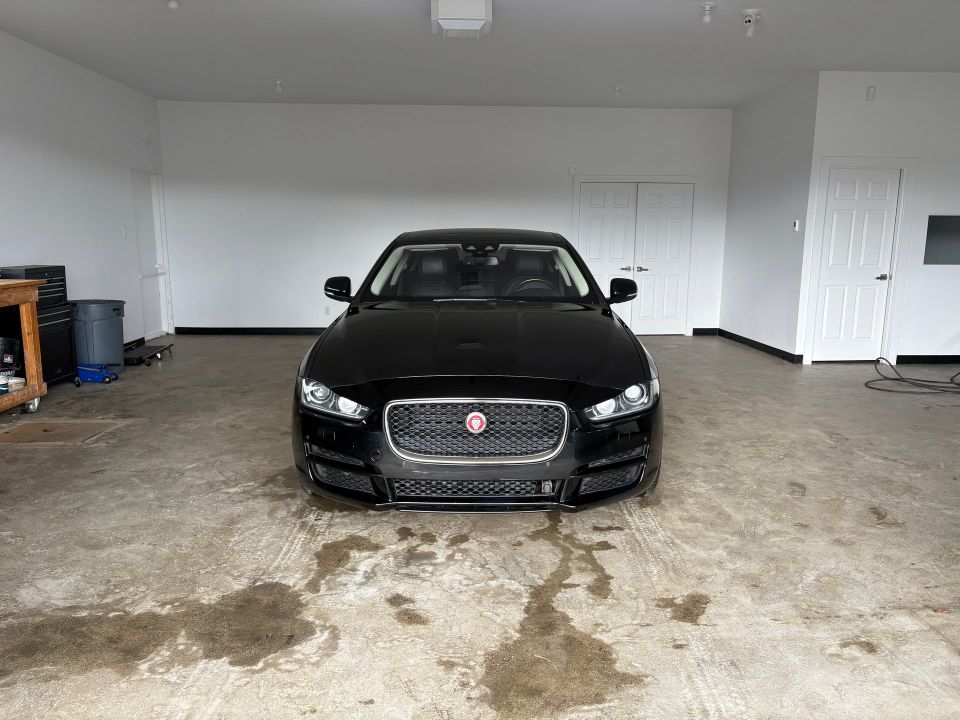 Jaguar XE 2018 - Image 1