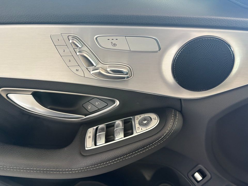 Mercedes-Benz C 300 2019 - Image 8