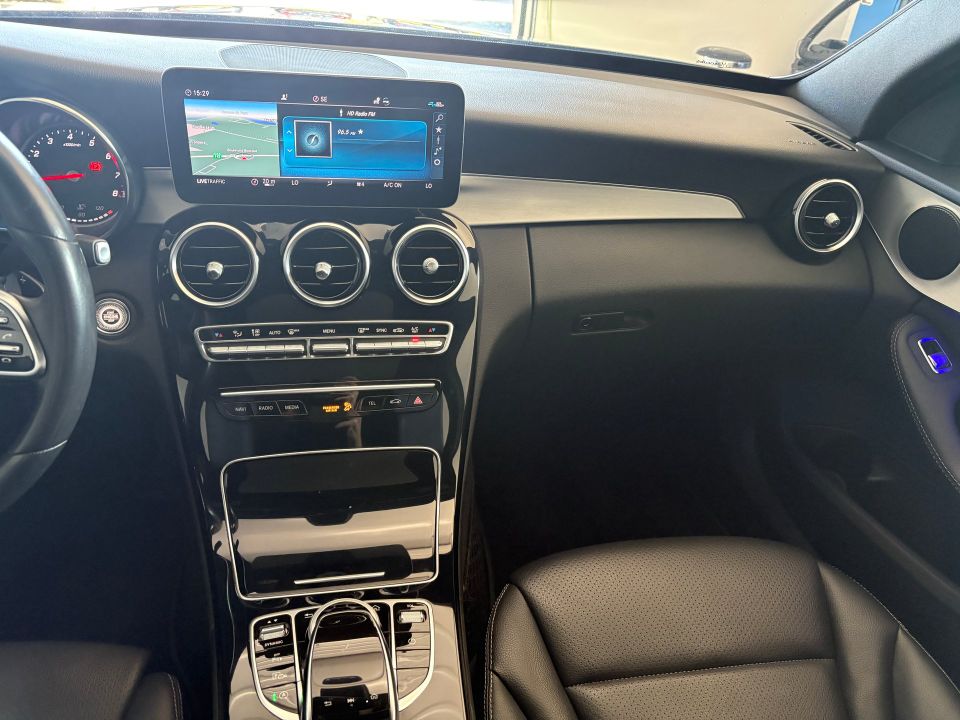 Mercedes-Benz C 300 2019 - Image 10