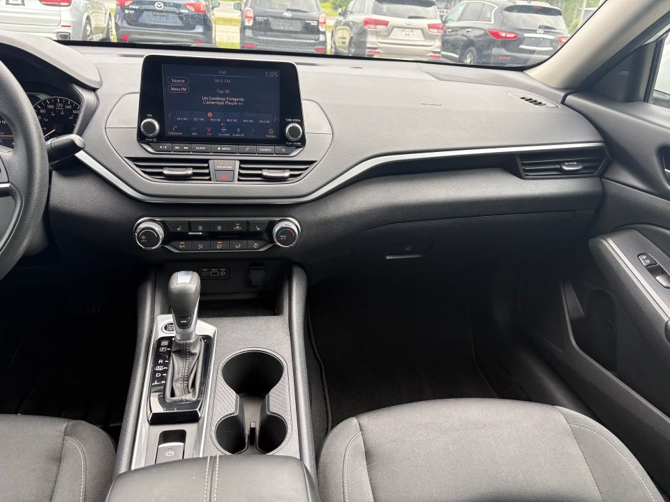 Nissan Altima 2021 - Image 8