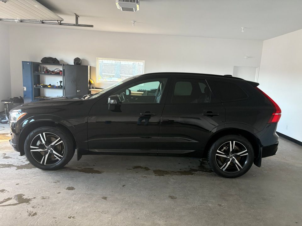 Volvo XC60 2021 - Image 3